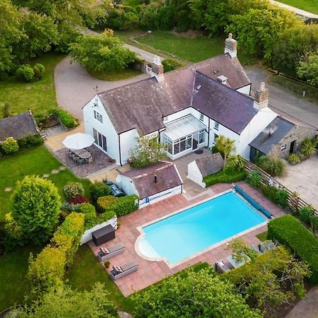 Plas Newydd With Swimming Pool, Fire Pit, And Log Fires Βίλα Rhiw Εξωτερικό φωτογραφία