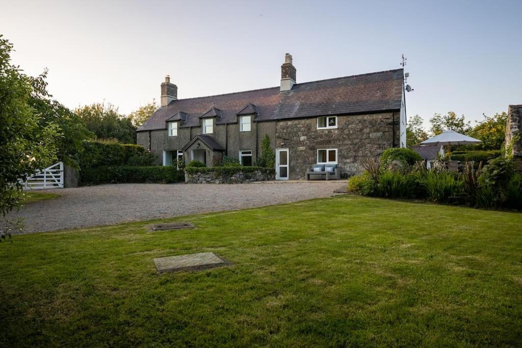 Plas Newydd With Swimming Pool, Fire Pit, And Log Fires Βίλα Rhiw Εξωτερικό φωτογραφία