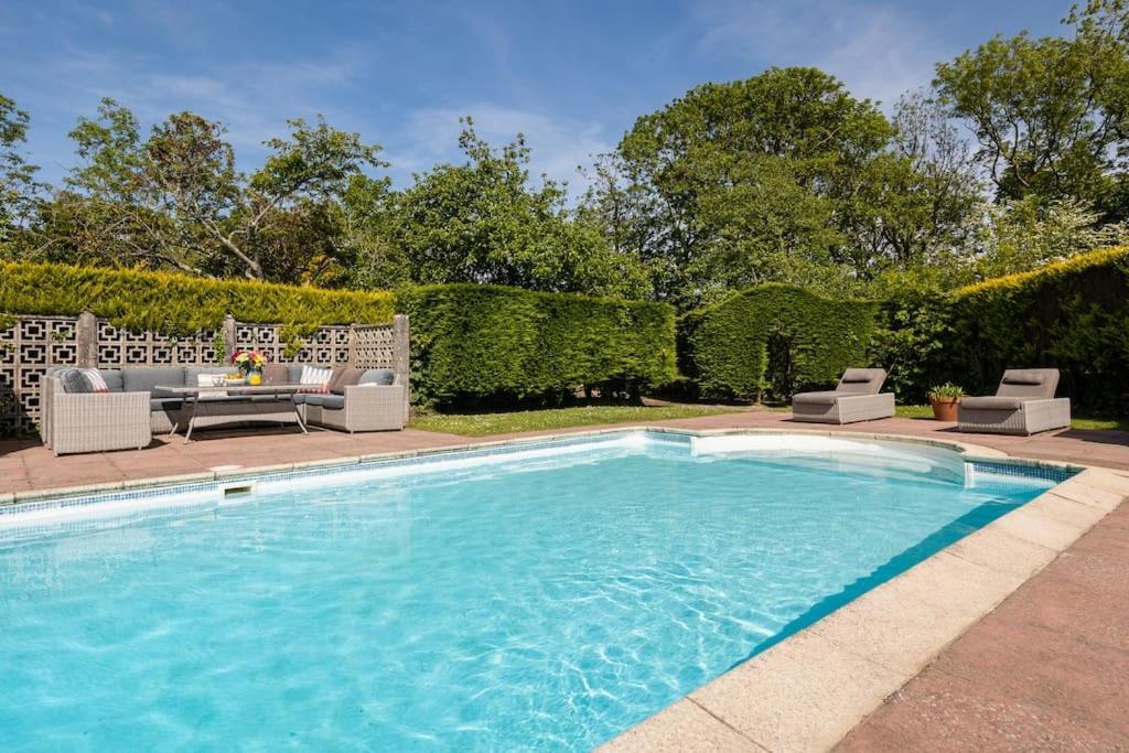 Plas Newydd With Swimming Pool, Fire Pit, And Log Fires Βίλα Rhiw Εξωτερικό φωτογραφία