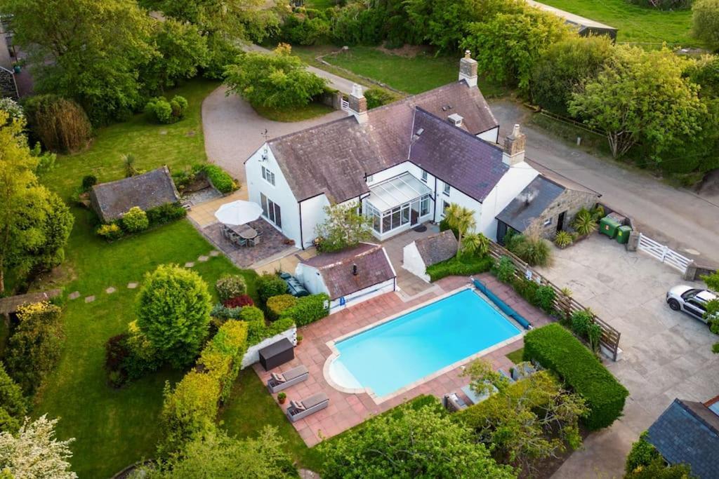 Plas Newydd With Swimming Pool, Fire Pit, And Log Fires Βίλα Rhiw Εξωτερικό φωτογραφία